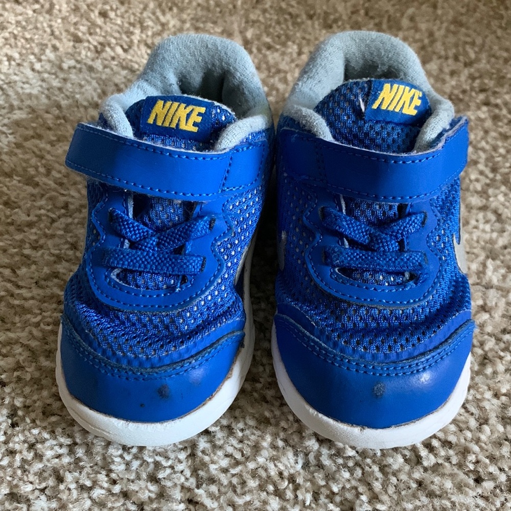 Nike Sneakers; Blue & Gray; Size 6C